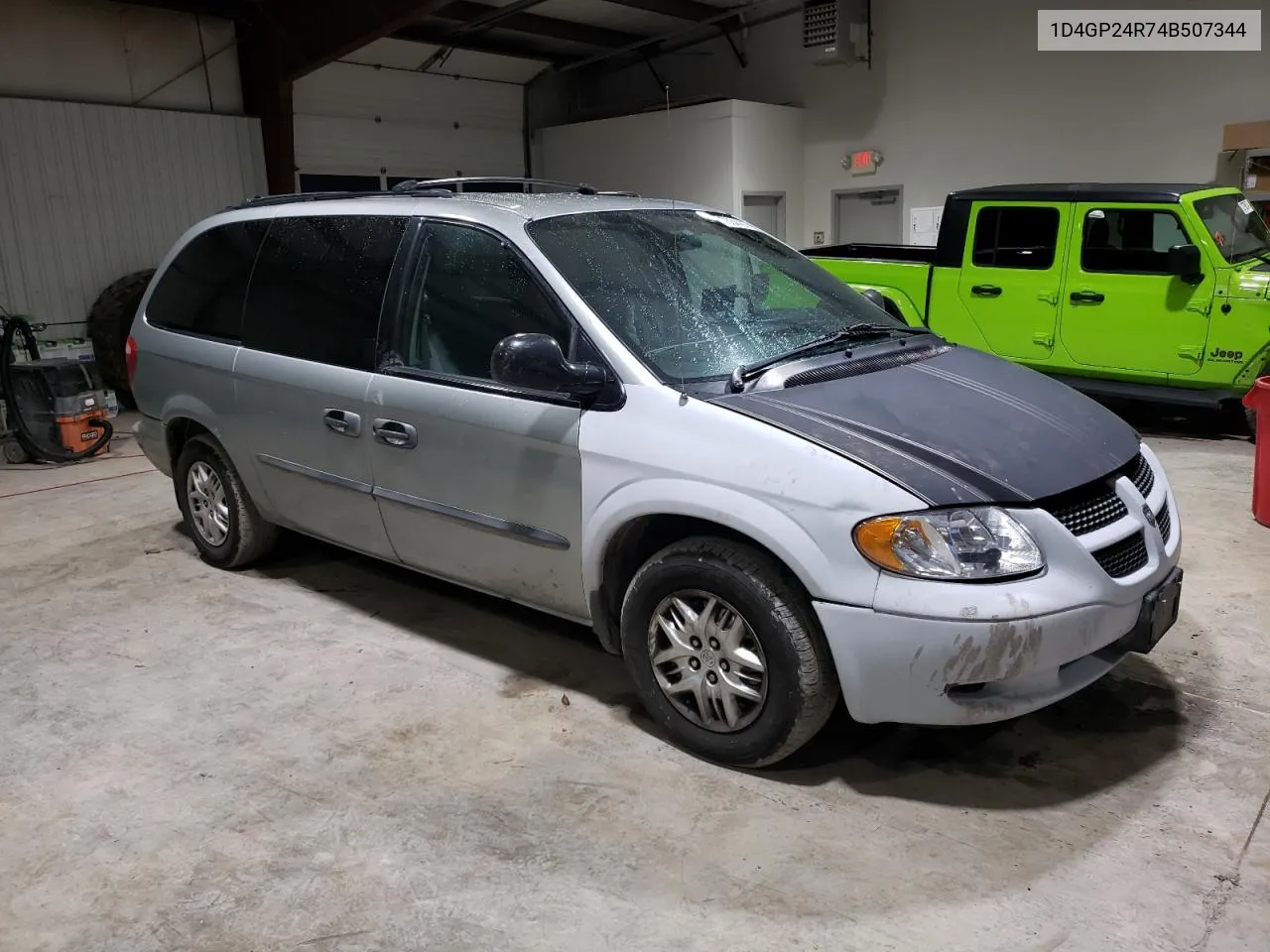 2004 Dodge Grand Caravan Se VIN: 1D4GP24R74B507344 Lot: 73344074