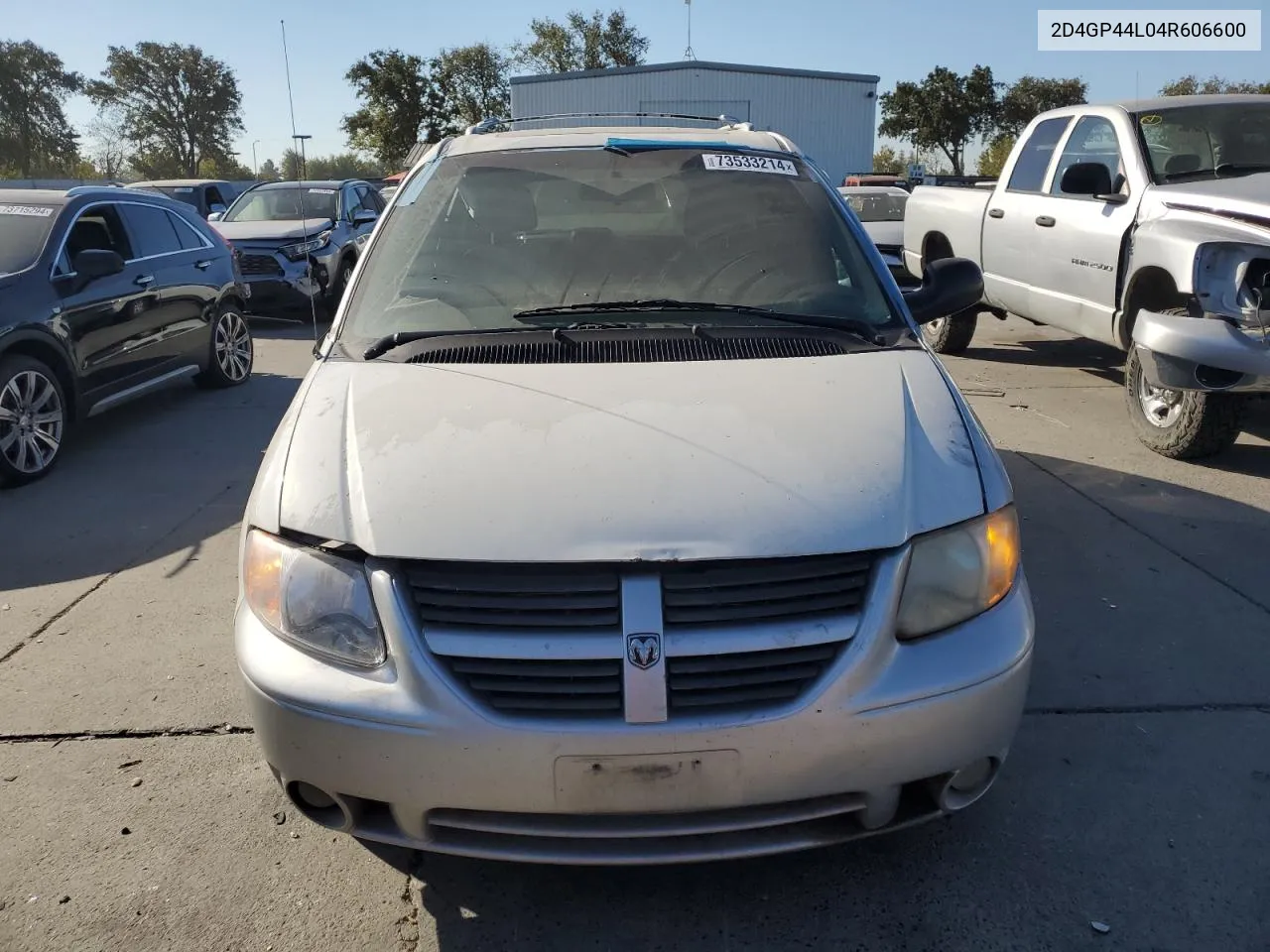 2004 Dodge Grand Caravan Sxt VIN: 2D4GP44L04R606600 Lot: 73533214