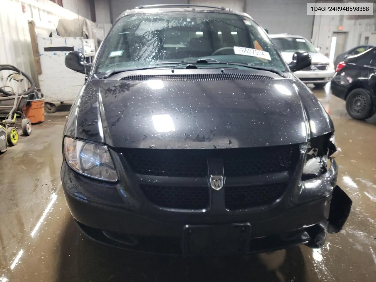 2004 Dodge Grand Caravan Se VIN: 1D4GP24R94B598388 Lot: 76607534