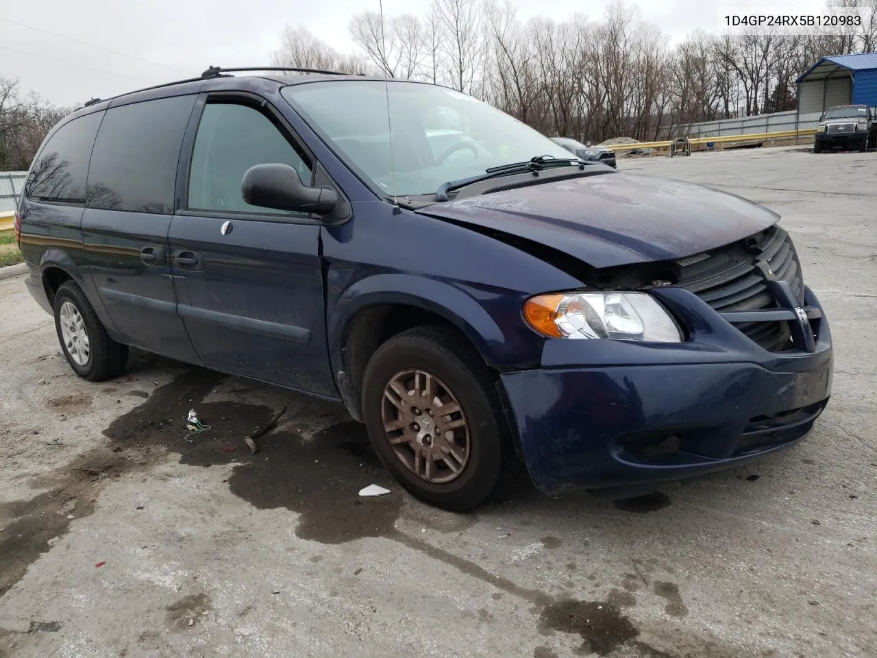 1D4GP24RX5B120983 2005 Dodge Grand Caravan Se