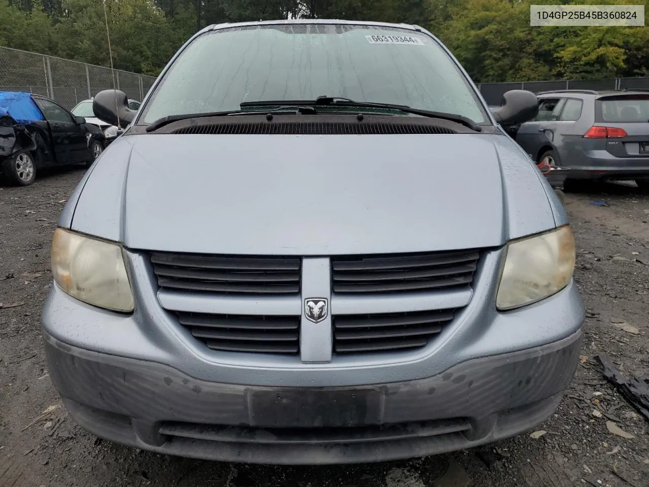 2005 Dodge Caravan Se VIN: 1D4GP25B45B360824 Lot: 66319344