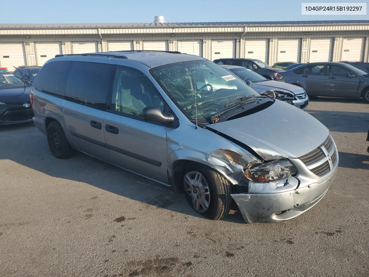 2005 Dodge Grand Caravan Se VIN: 1D4GP24R15B192297 Lot: 68845584