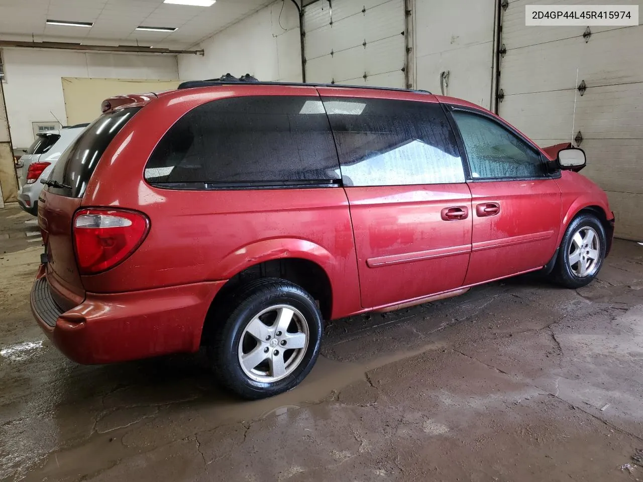 2005 Dodge Grand Caravan Sxt VIN: 2D4GP44L45R415974 Lot: 69434184