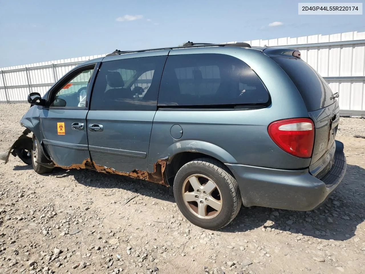 2D4GP44L55R220174 2005 Dodge Grand Caravan Sxt