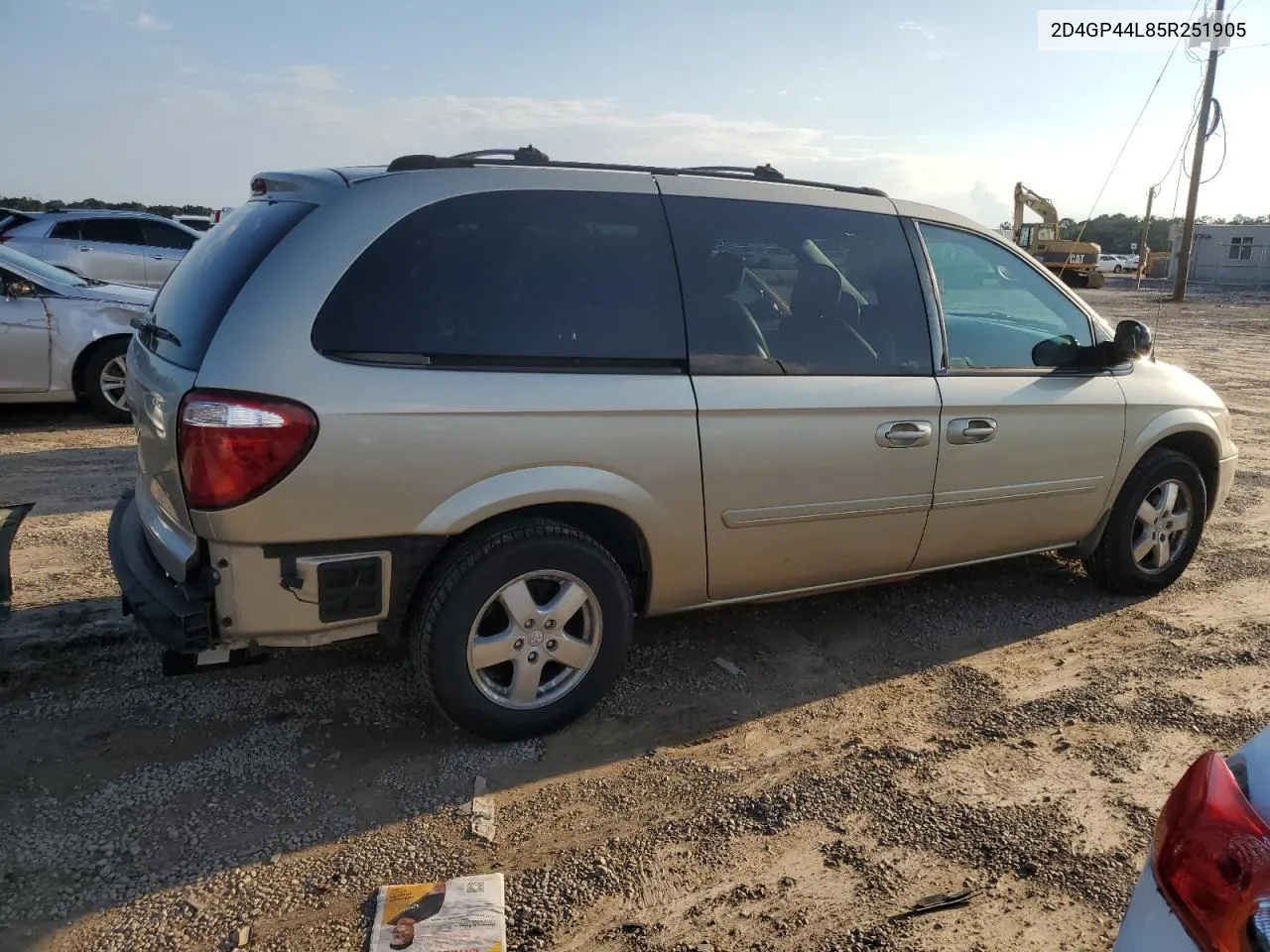 2005 Dodge Grand Caravan Sxt VIN: 2D4GP44L85R251905 Lot: 71442364