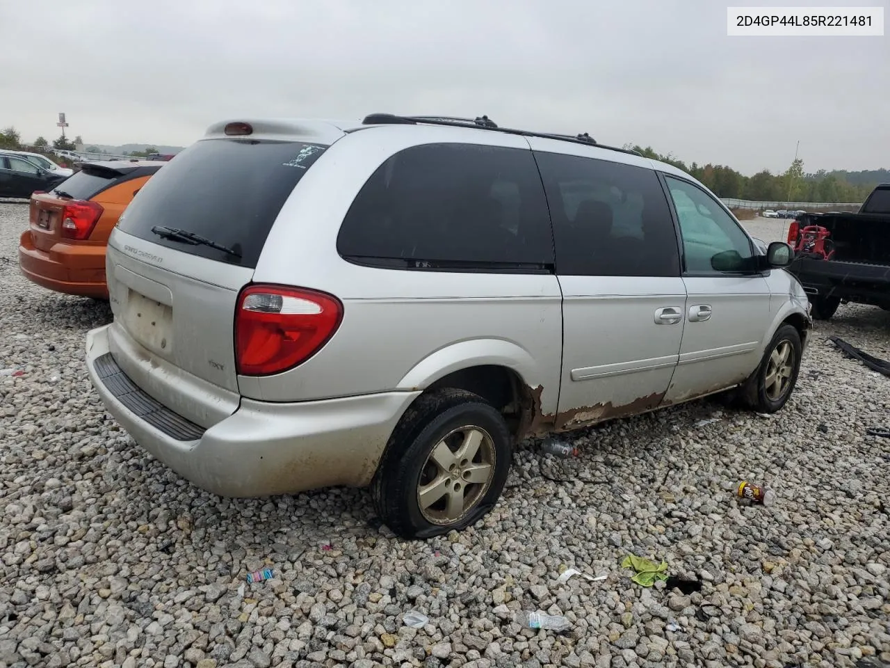 2005 Dodge Grand Caravan Sxt VIN: 2D4GP44L85R221481 Lot: 71634844