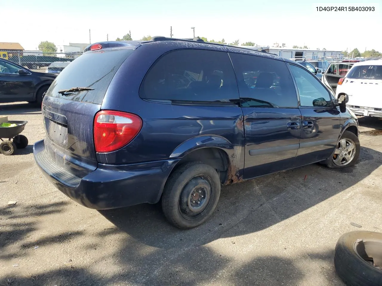 2005 Dodge Grand Caravan Se VIN: 1D4GP24R15B403093 Lot: 73196504