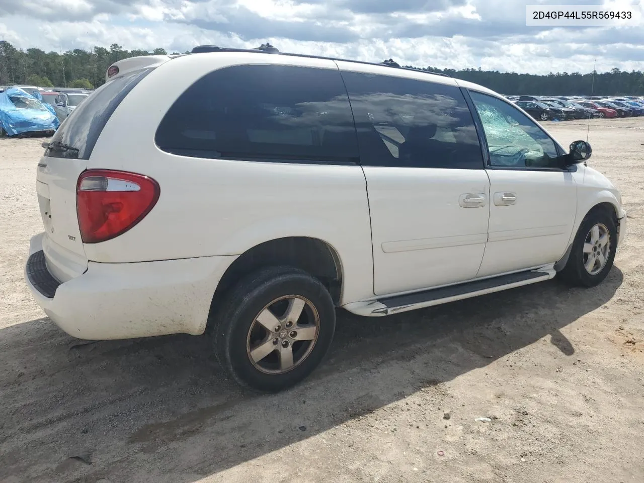 2005 Dodge Grand Caravan Sxt VIN: 2D4GP44L55R569433 Lot: 73581054