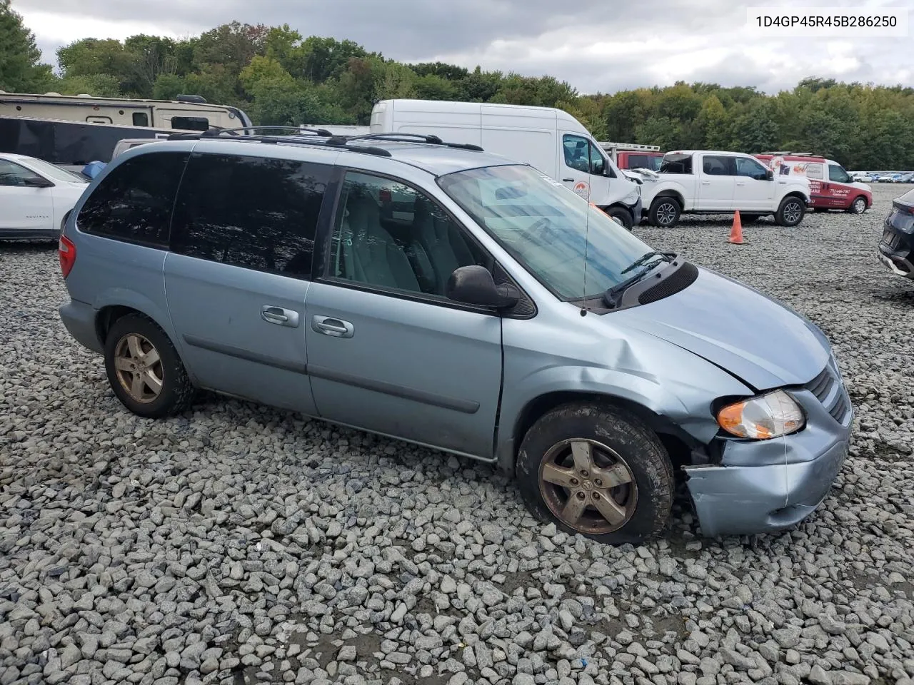 2005 Dodge Caravan Sxt VIN: 1D4GP45R45B286250 Lot: 73658654