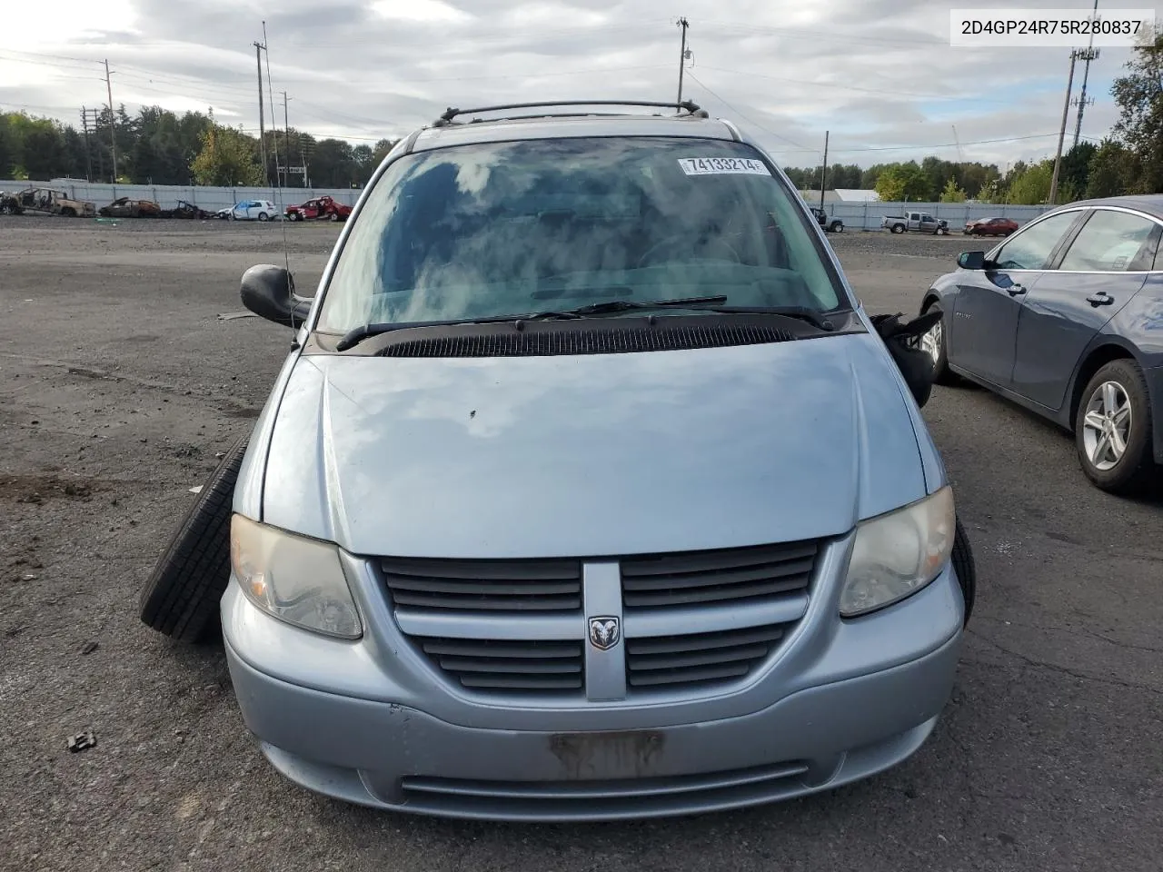 2005 Dodge Grand Caravan Se VIN: 2D4GP24R75R280837 Lot: 74133214