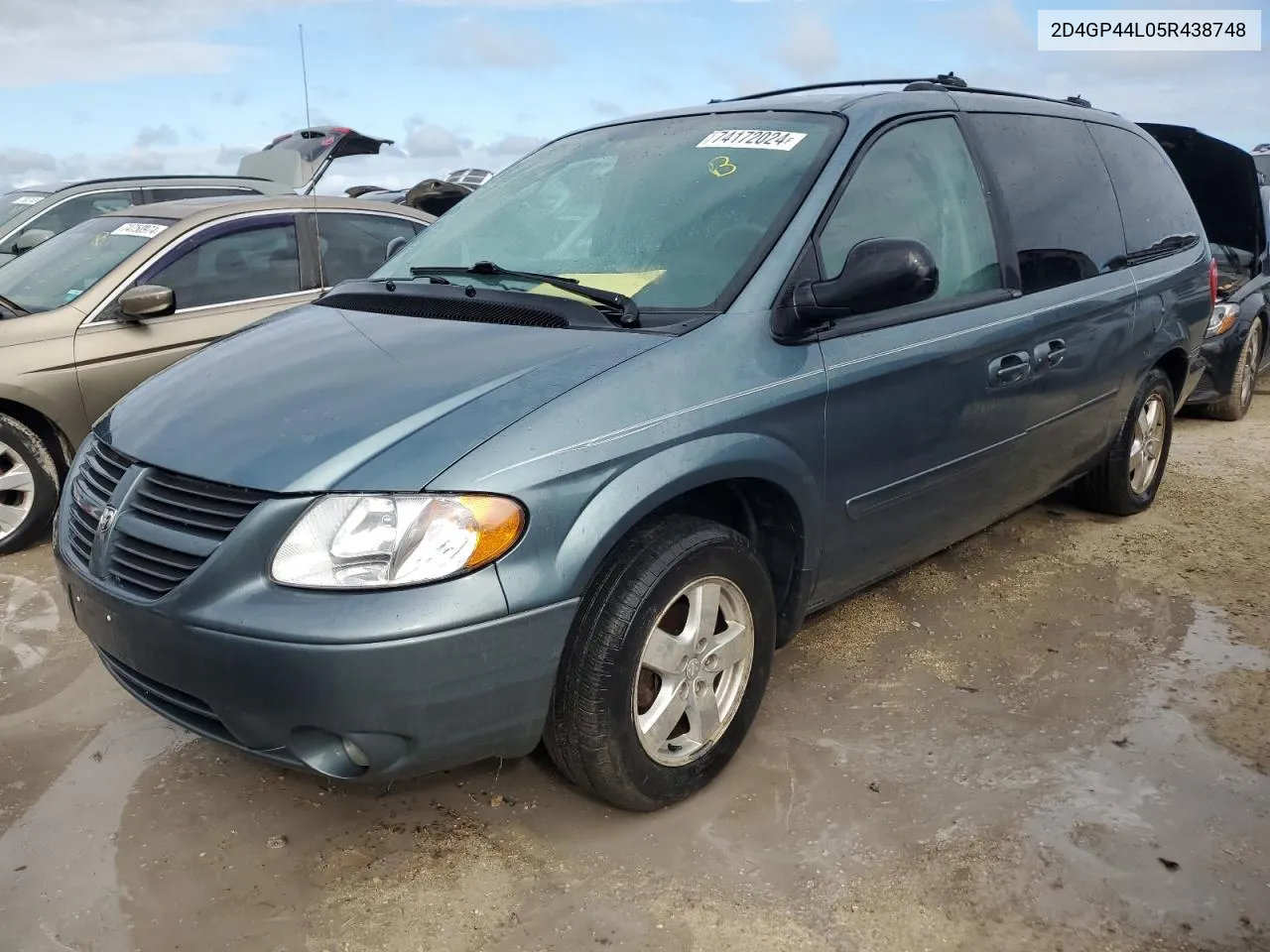 2005 Dodge Grand Caravan Sxt VIN: 2D4GP44L05R438748 Lot: 74172024