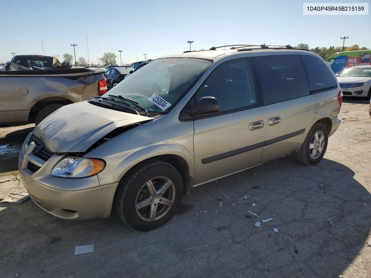 2005 Dodge Caravan Sxt VIN: 1D4GP45R45B215159 Lot: 74253534