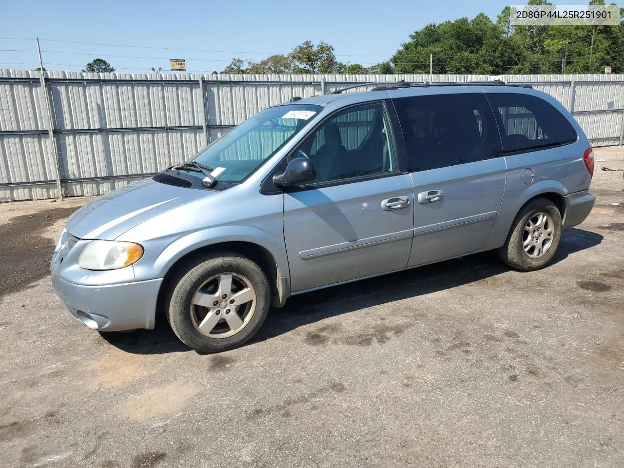 2005 Dodge Grand Caravan Sxt VIN: 2D8GP44L25R251901 Lot: 74481714