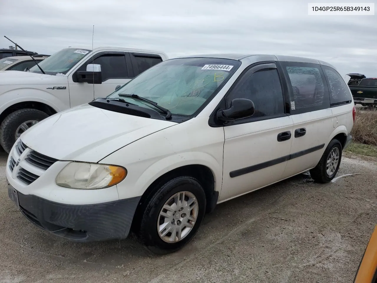 2005 Dodge Caravan Se VIN: 1D4GP25R65B349143 Lot: 74966444