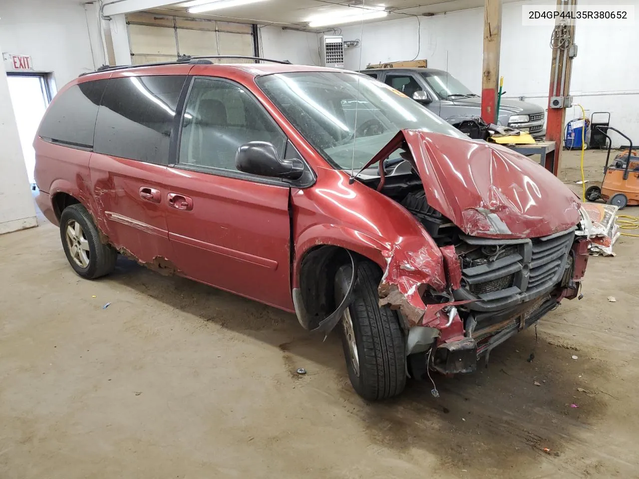 2005 Dodge Grand Caravan Sxt VIN: 2D4GP44L35R380652 Lot: 76475664