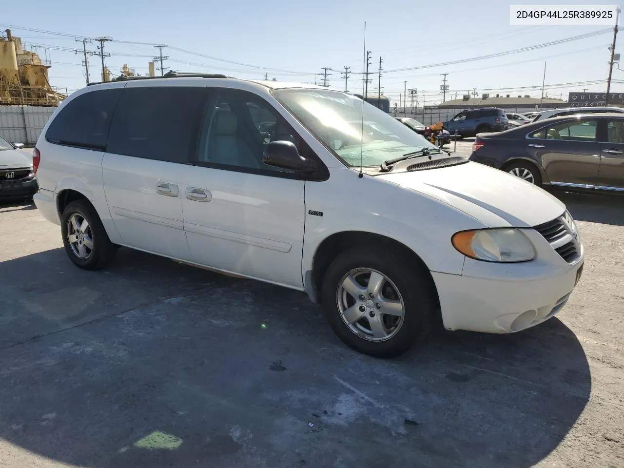 2005 Dodge Grand Caravan Sxt VIN: 2D4GP44L25R389925 Lot: 76877284