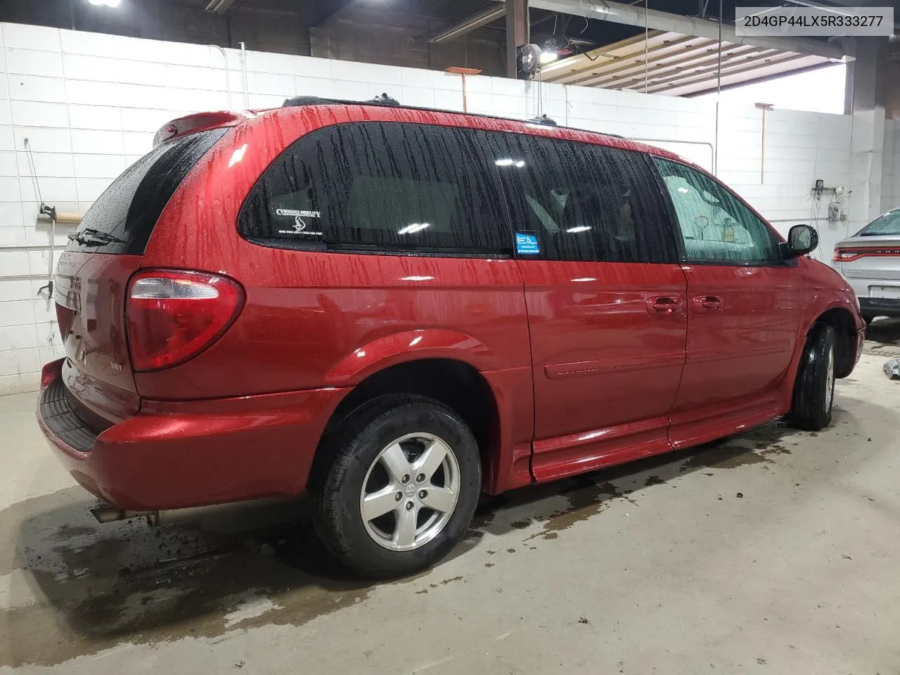 2005 Dodge Grand Caravan Sxt VIN: 2D4GP44LX5R333277 Lot: 78048414