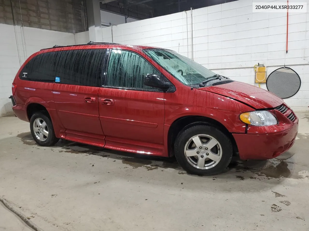 2005 Dodge Grand Caravan Sxt VIN: 2D4GP44LX5R333277 Lot: 78048414