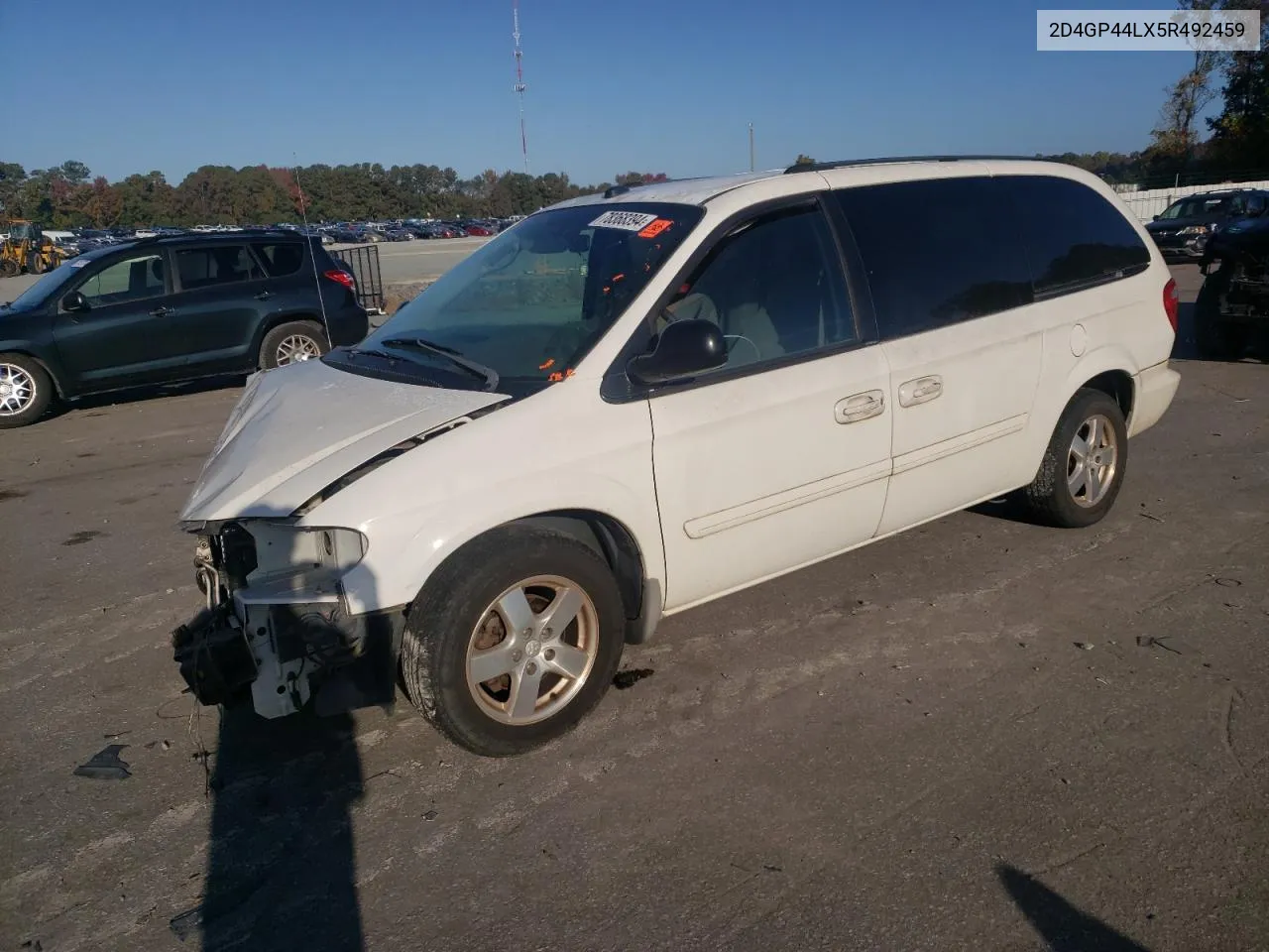 2005 Dodge Grand Caravan Sxt VIN: 2D4GP44LX5R492459 Lot: 78368394