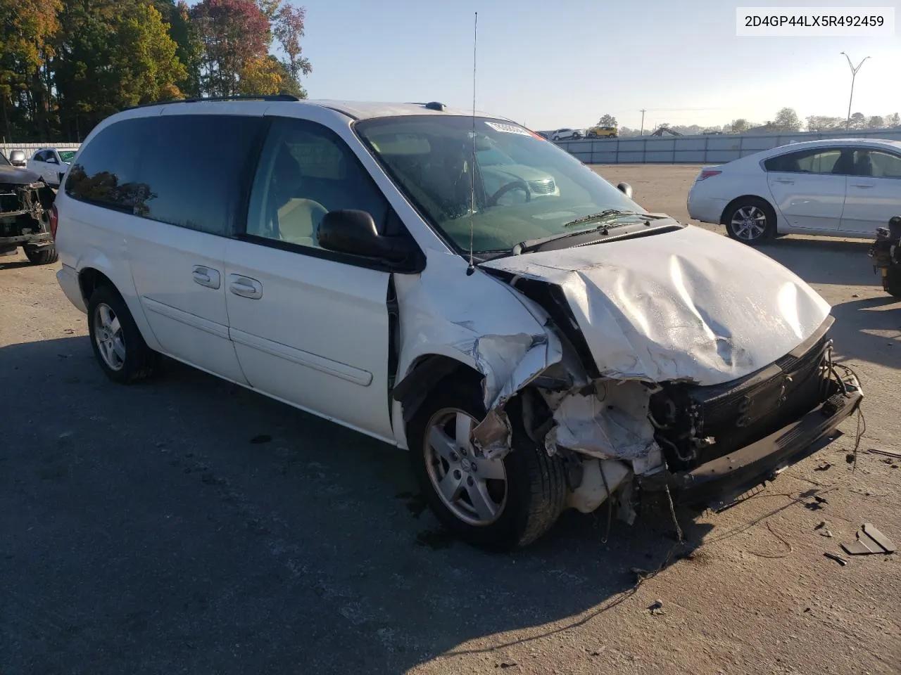 2005 Dodge Grand Caravan Sxt VIN: 2D4GP44LX5R492459 Lot: 78368394