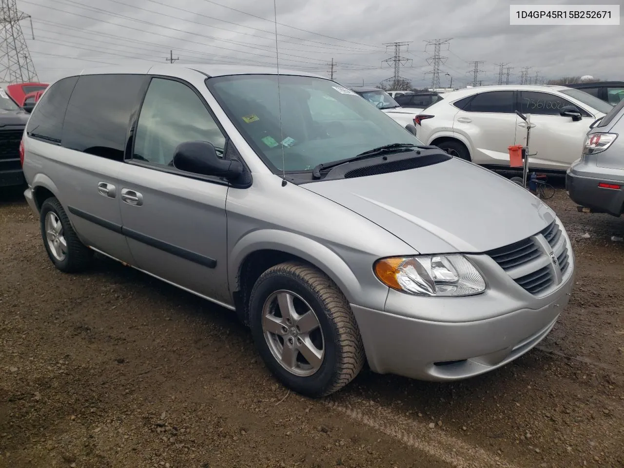 2005 Dodge Caravan Sxt VIN: 1D4GP45R15B252671 Lot: 78954114