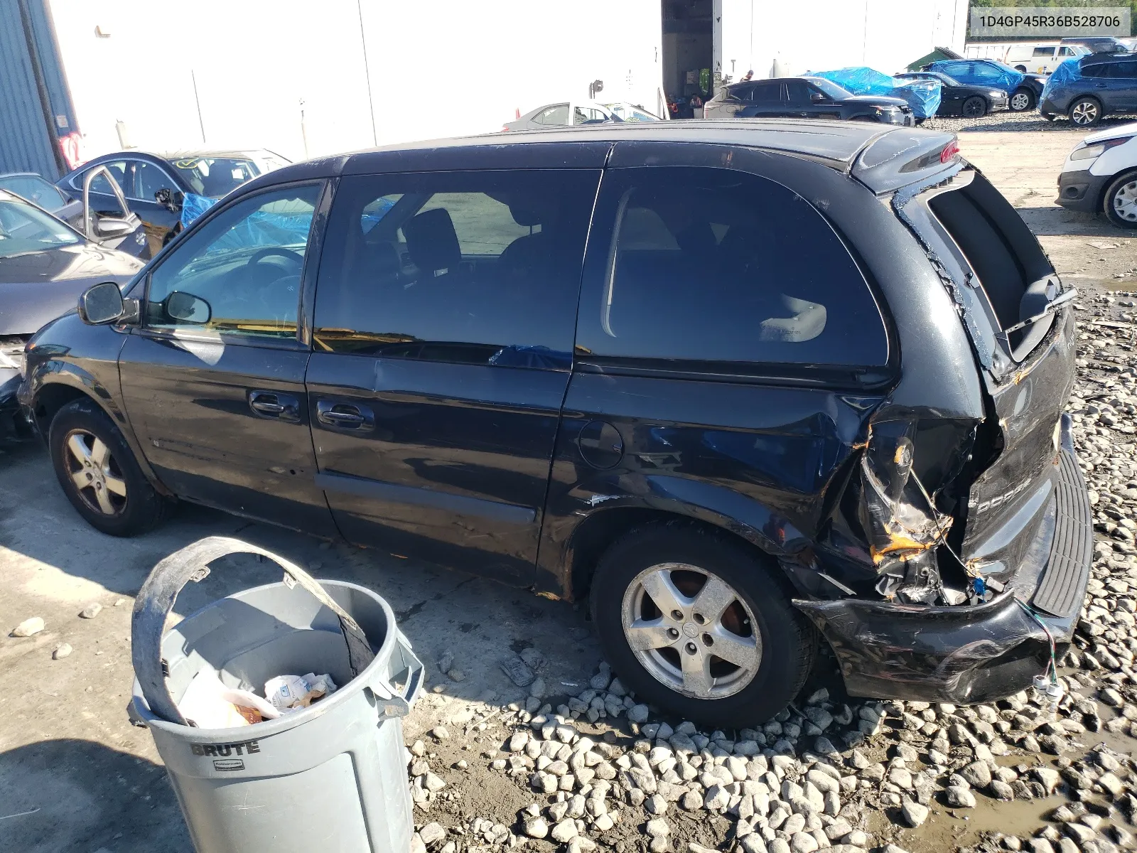 2006 Dodge Caravan Sxt VIN: 1D4GP45R36B528706 Lot: 68183643