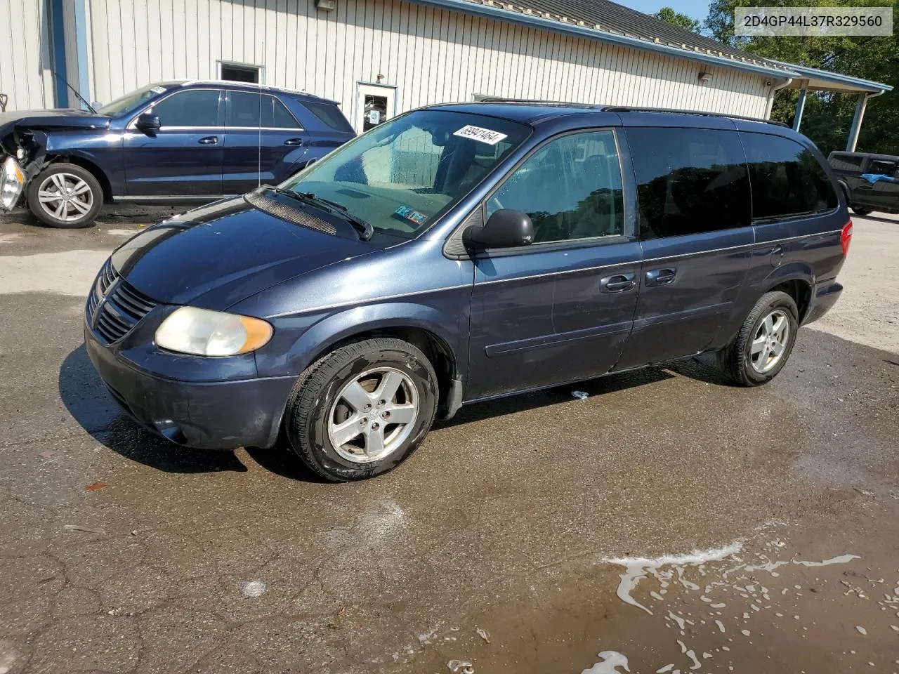 2007 Dodge Grand Caravan Sxt VIN: 2D4GP44L37R329560 Lot: 69941464