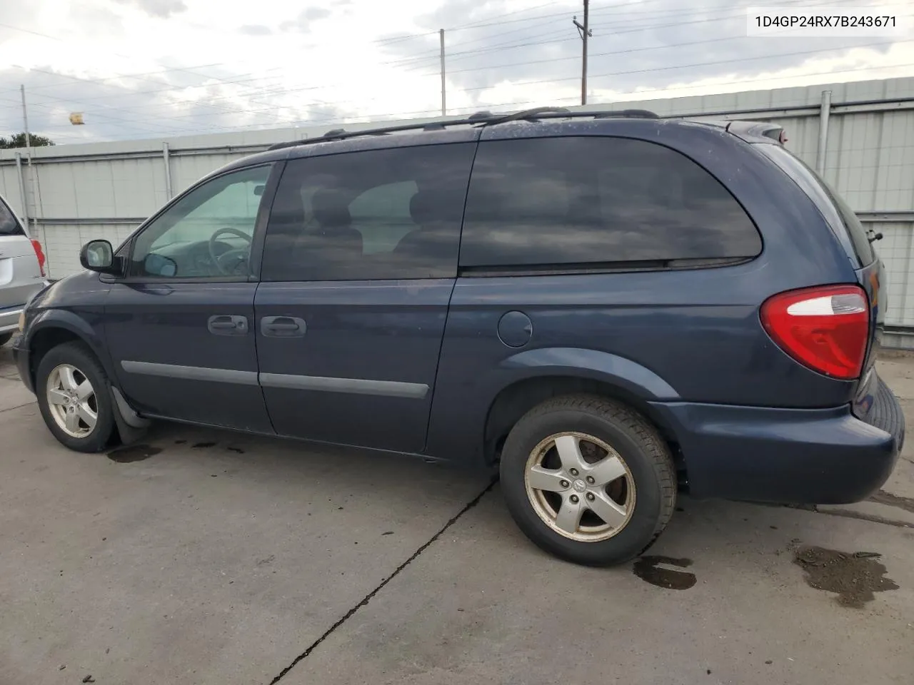 2007 Dodge Grand Caravan Se VIN: 1D4GP24RX7B243671 Lot: 69982654