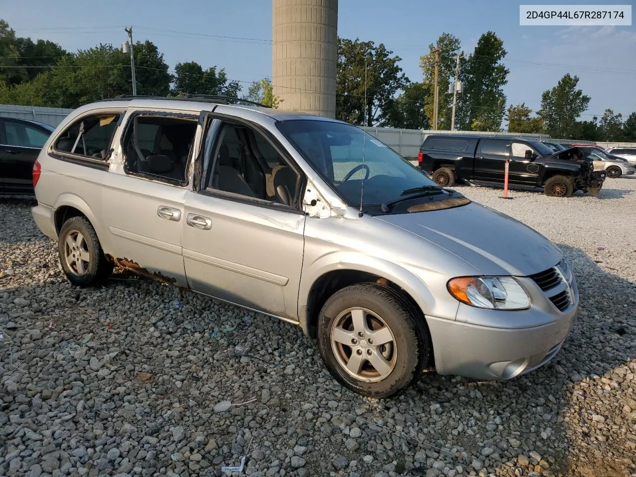 2007 Dodge Grand Caravan Sxt VIN: 2D4GP44L67R287174 Lot: 70711854