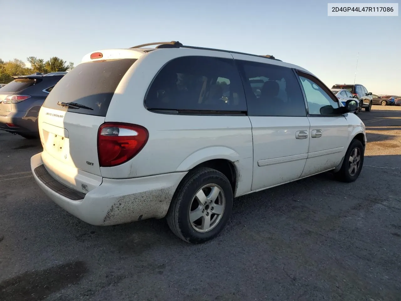 2007 Dodge Grand Caravan Sxt VIN: 2D4GP44L47R117086 Lot: 75023434