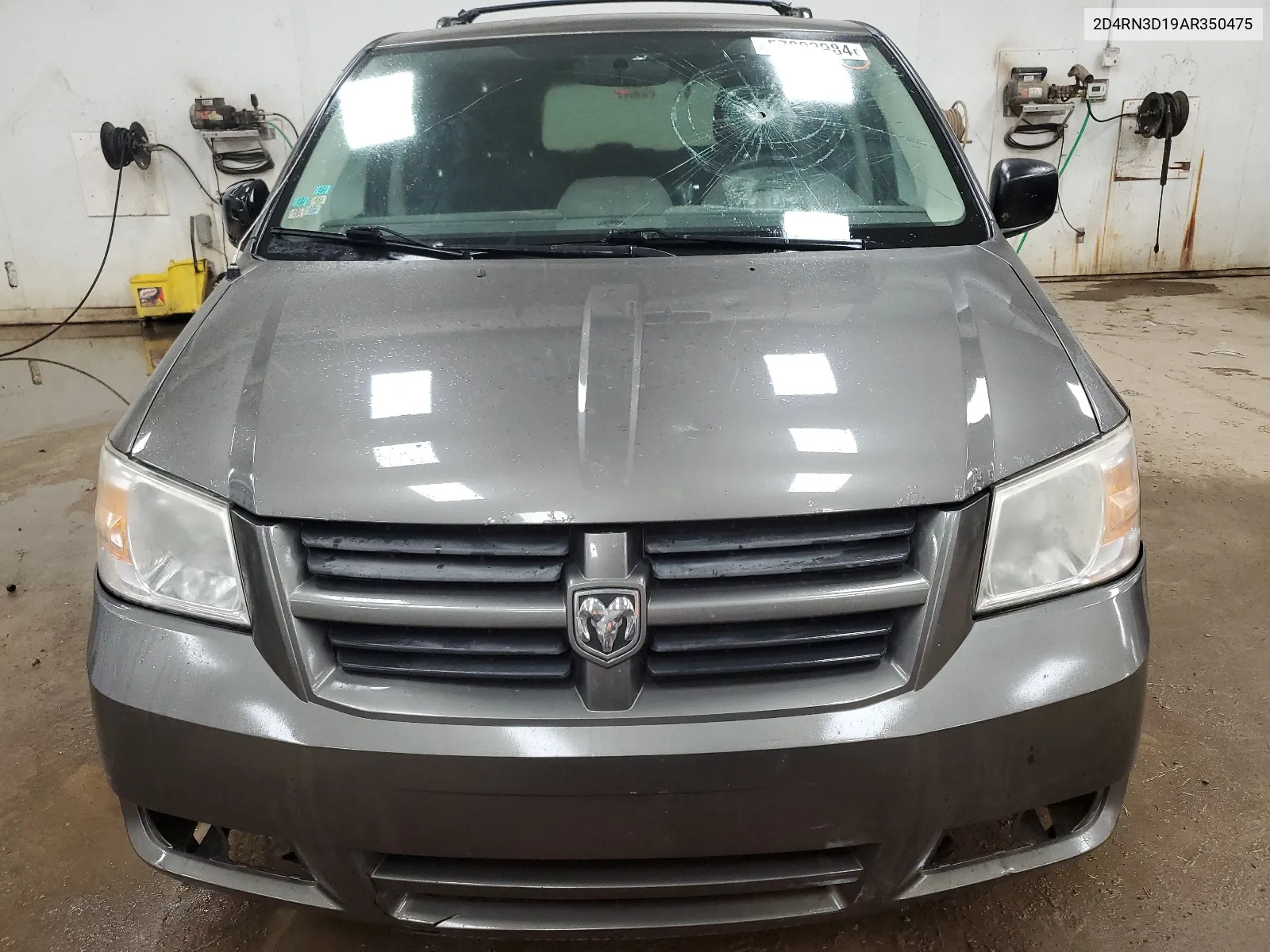 2D4RN3D19AR350475 2010 Dodge Grand Caravan Hero