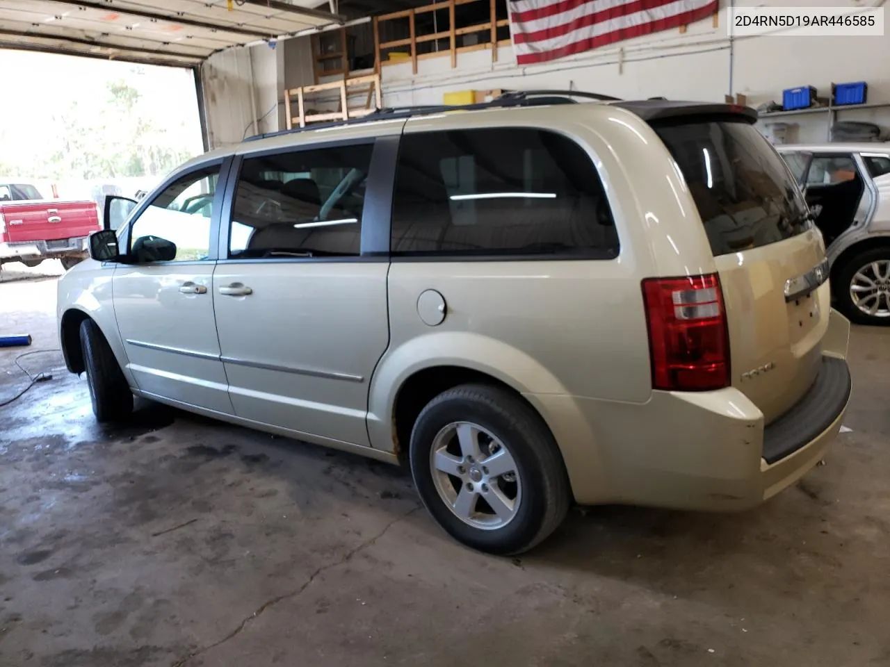 2010 Dodge Grand Caravan Sxt VIN: 2D4RN5D19AR446585 Lot: 70825114