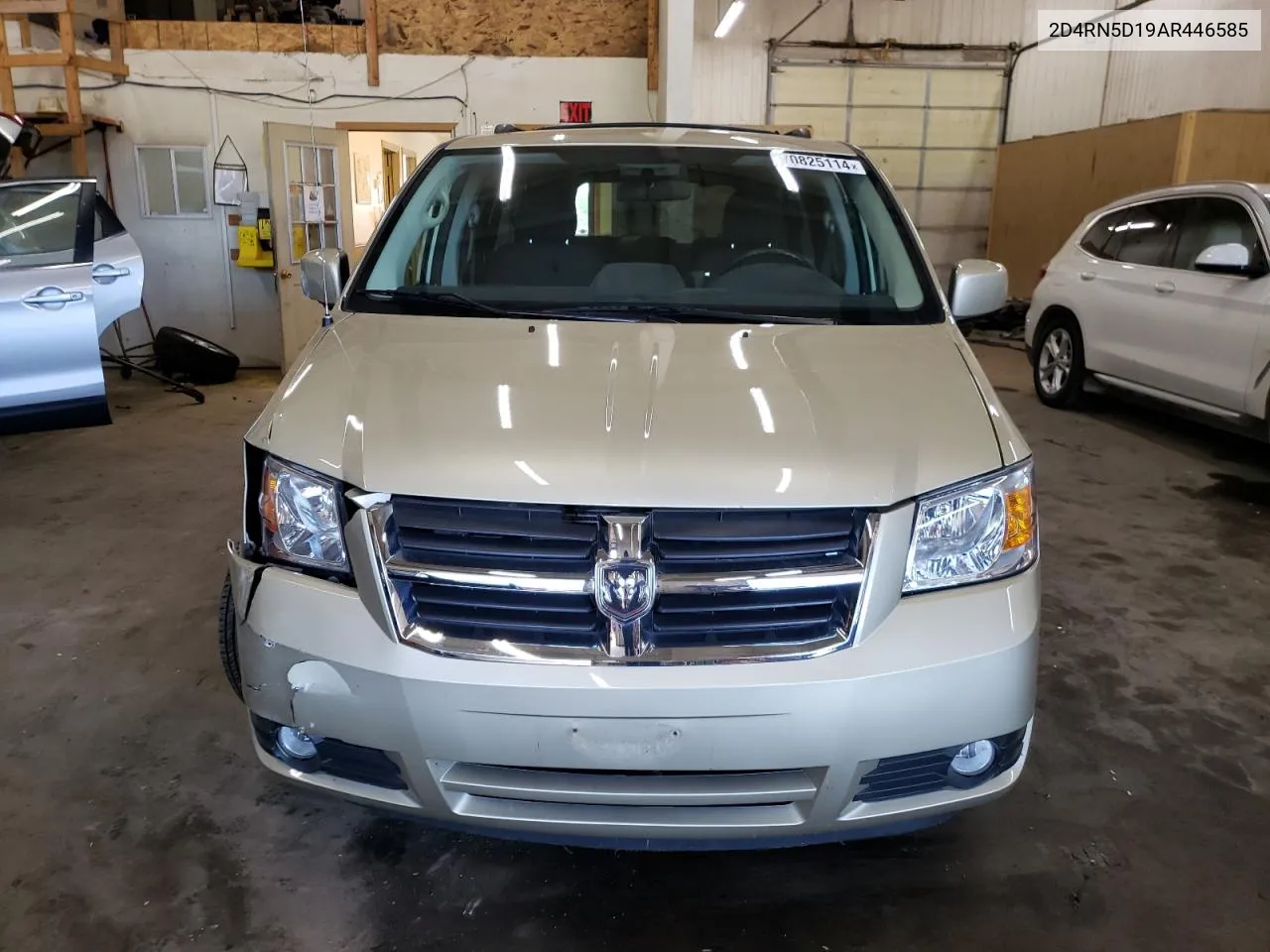 2010 Dodge Grand Caravan Sxt VIN: 2D4RN5D19AR446585 Lot: 70825114