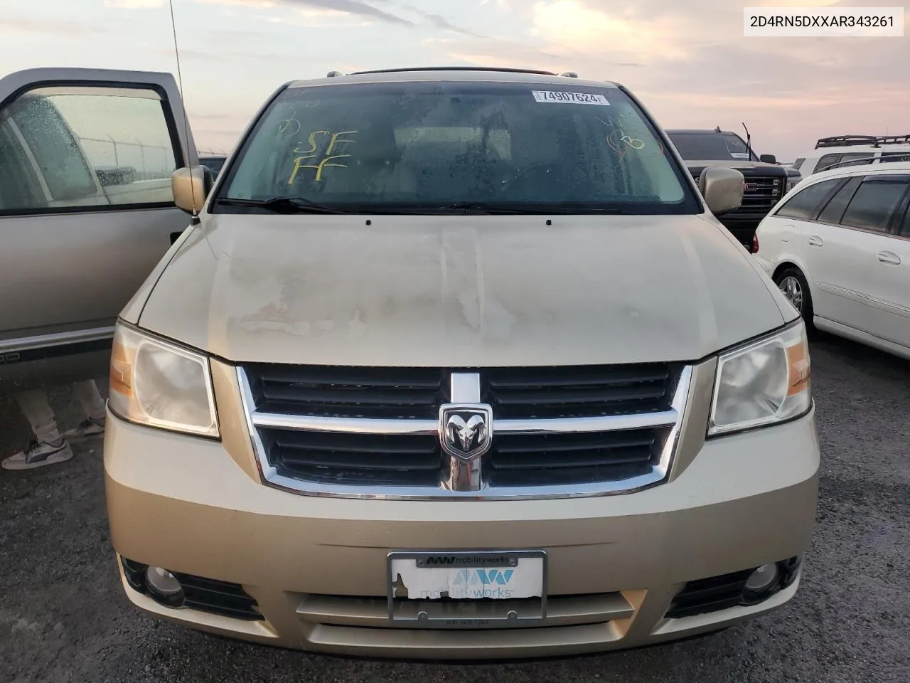 2010 Dodge Grand Caravan Sxt VIN: 2D4RN5DXXAR343261 Lot: 74907624