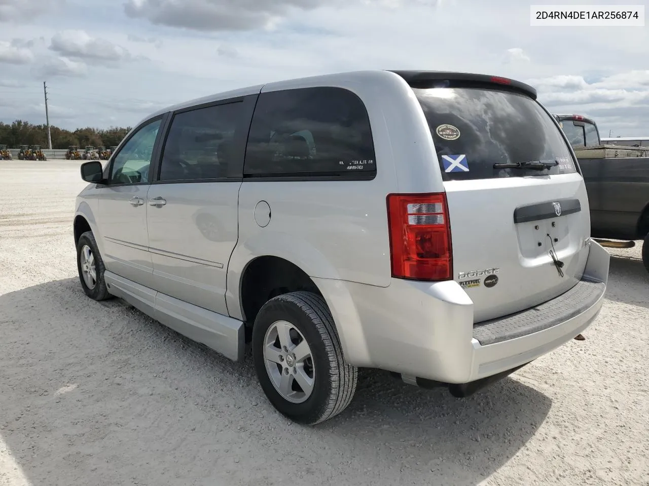 2010 Dodge Grand Caravan Se VIN: 2D4RN4DE1AR256874 Lot: 76170604