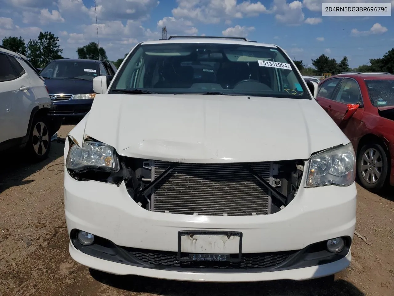 2011 Dodge Grand Caravan Crew VIN: 2D4RN5DG3BR696796 Lot: 51342964