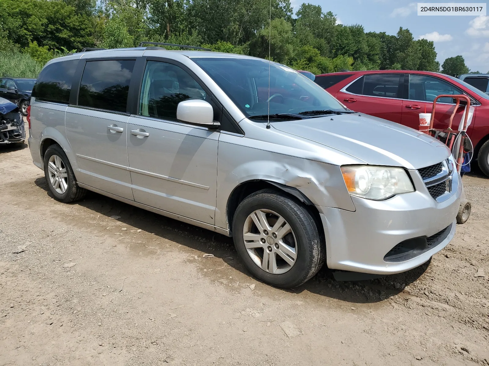 2011 Dodge Grand Caravan Crew VIN: 2D4RN5DG1BR630117 Lot: 65210254