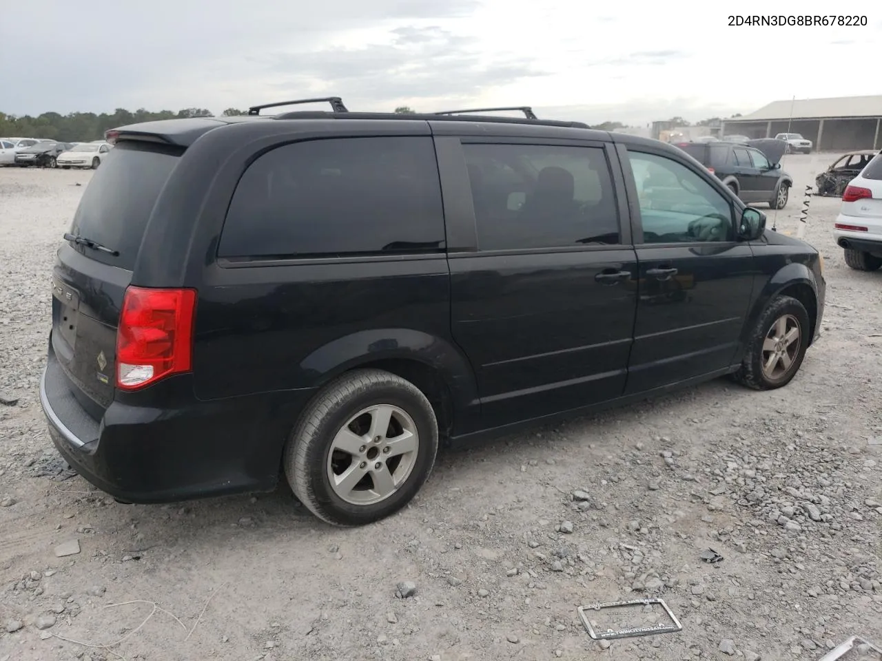 2D4RN3DG8BR678220 2011 Dodge Grand Caravan Mainstreet