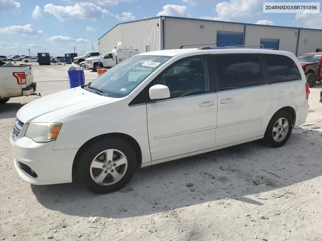 2011 Dodge Grand Caravan Crew VIN: 2D4RN5DGXBR751096 Lot: 70130604