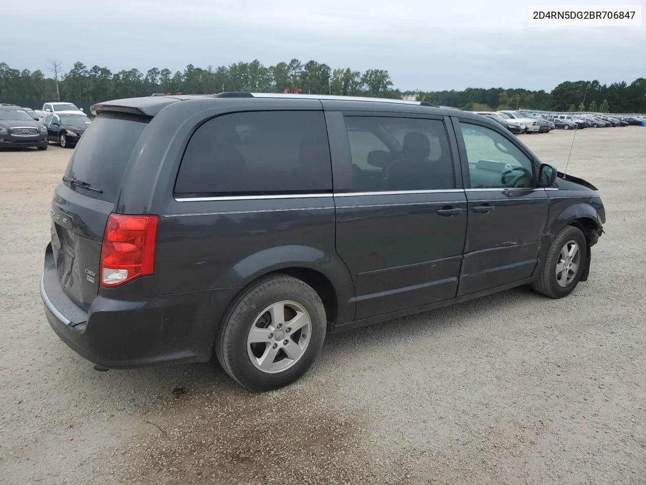 2011 Dodge Grand Caravan Crew VIN: 2D4RN5DG2BR706847 Lot: 71210384