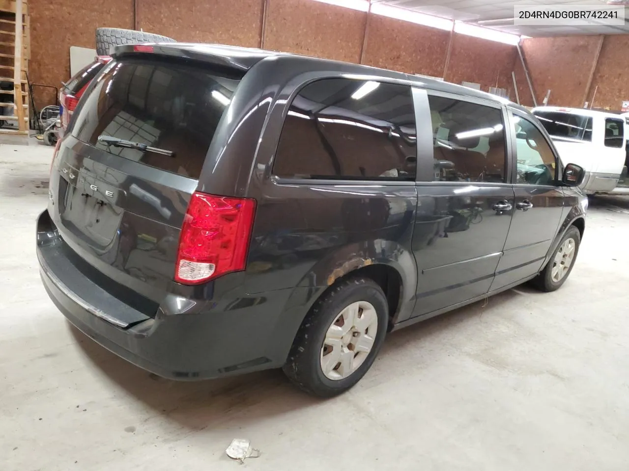 2011 Dodge Grand Caravan Express VIN: 2D4RN4DG0BR742241 Lot: 71237502