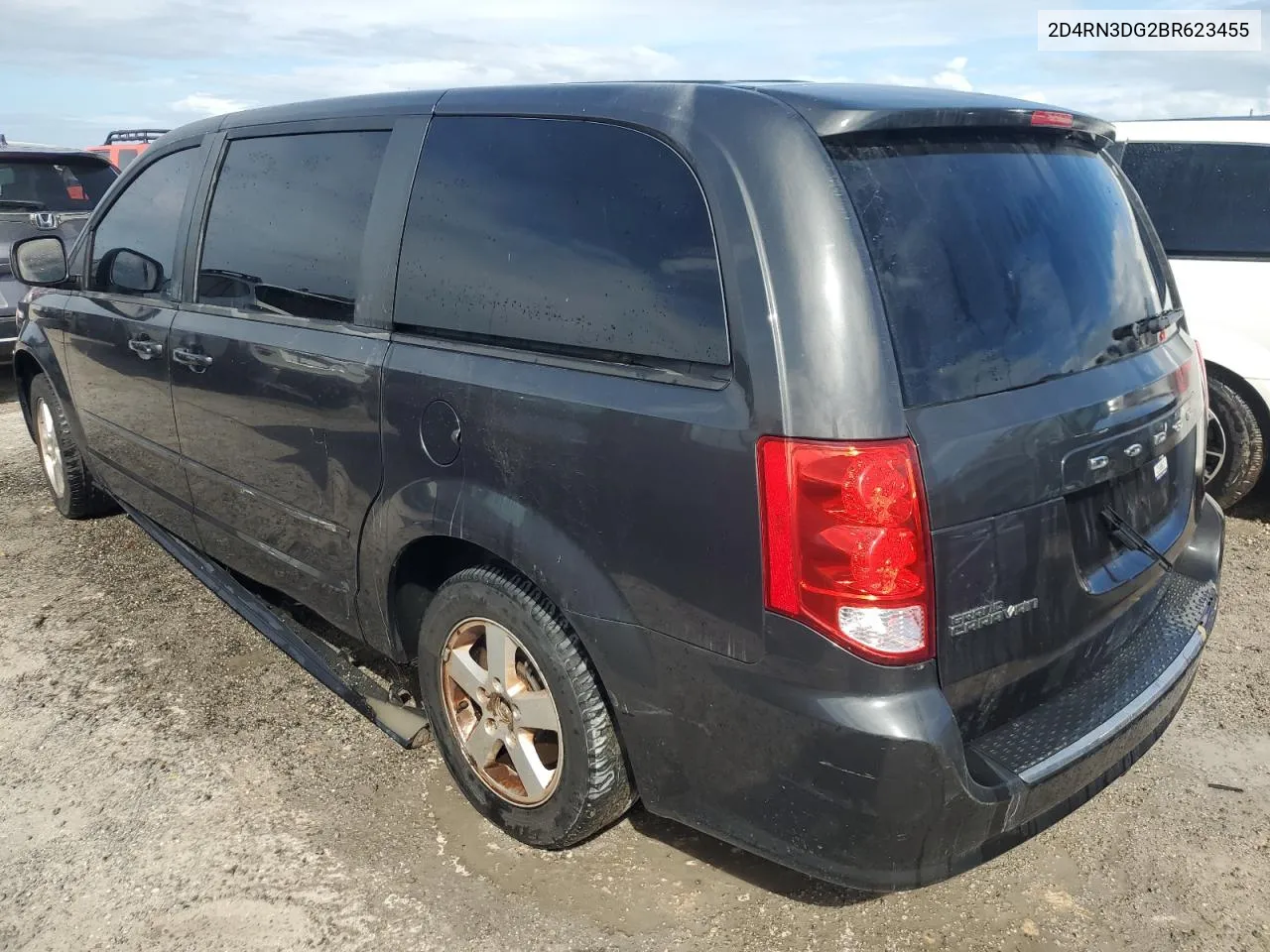 2011 Dodge Grand Caravan Mainstreet VIN: 2D4RN3DG2BR623455 Lot: 74264904