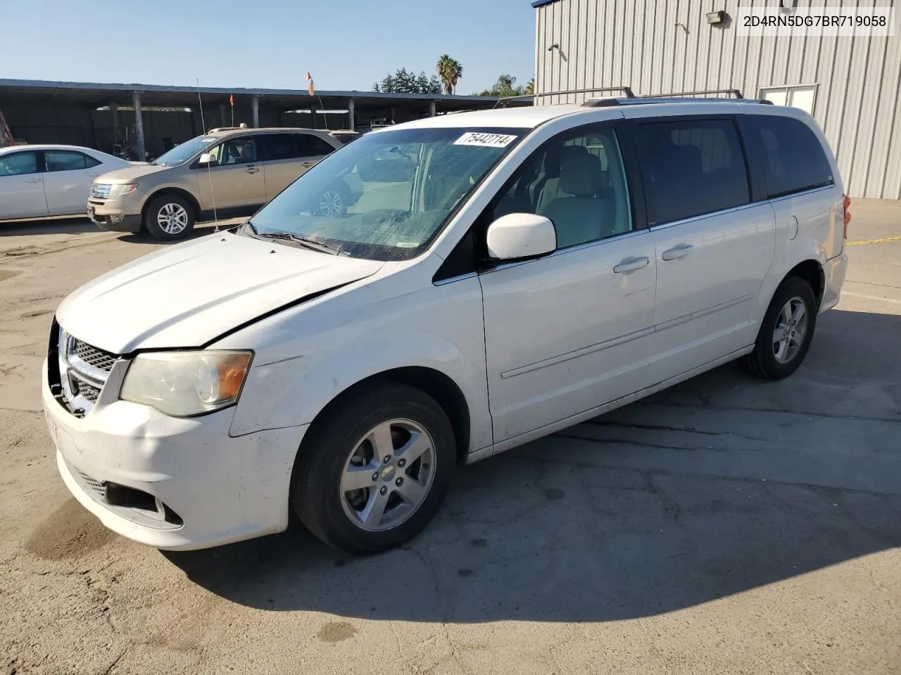 2011 Dodge Grand Caravan Crew VIN: 2D4RN5DG7BR719058 Lot: 75442714