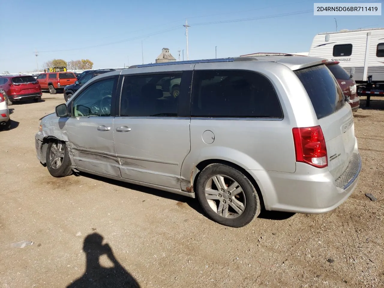 2011 Dodge Grand Caravan Crew VIN: 2D4RN5DG6BR711419 Lot: 77762044