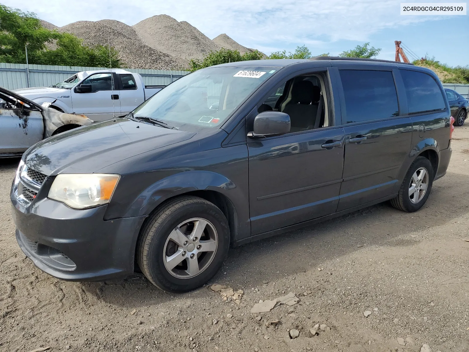 2012 Dodge Grand Caravan Sxt VIN: 2C4RDGCG4CR295109 Lot: 61629604