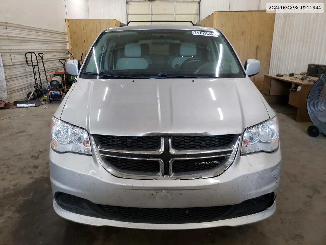 2012 Dodge Grand Caravan Sxt VIN: 2C4RDGCG3CR211944 Lot: 74753944