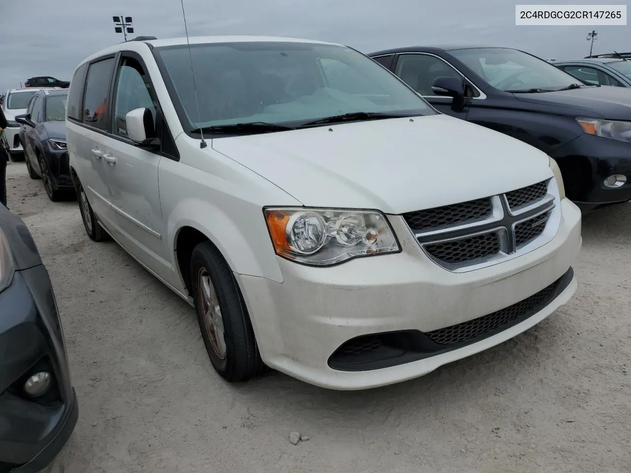 2C4RDGCG2CR147265 2012 Dodge Grand Caravan Sxt