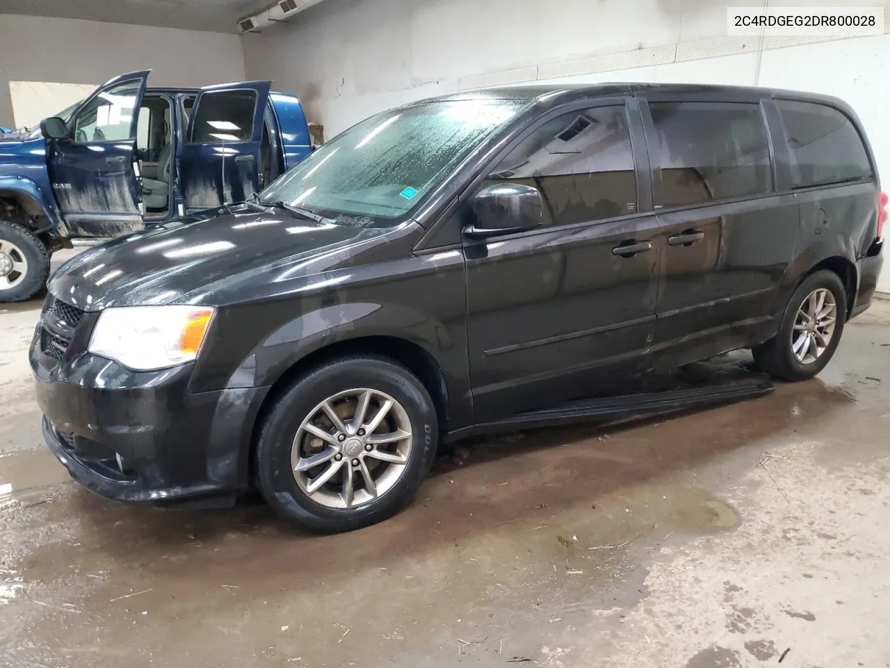 2013 Dodge Grand Caravan R/T VIN: 2C4RDGEG2DR800028 Lot: 47881814