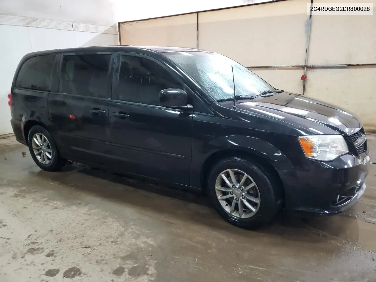 2C4RDGEG2DR800028 2013 Dodge Grand Caravan R/T