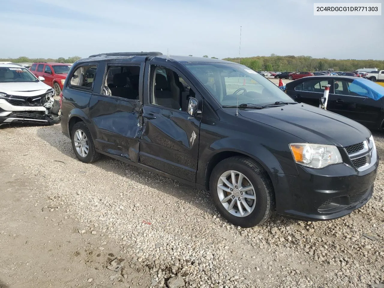 2C4RDGCG1DR771303 2013 Dodge Grand Caravan Sxt